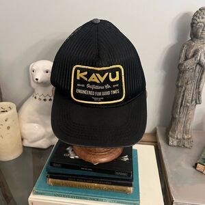 Kavu Outfitters Co Good Times Air Mail Black/Gold unisex mesh Tricker Patch